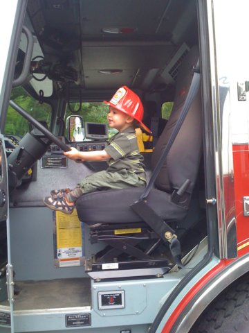 whatawaytostartyourbirthdaybydrivingafiretruck.jpg